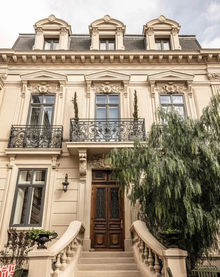 Façade historique de l'Hôtel Le Mosaïque, Narbonne